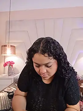 Sala de chat ao vivo de KITY_HILL