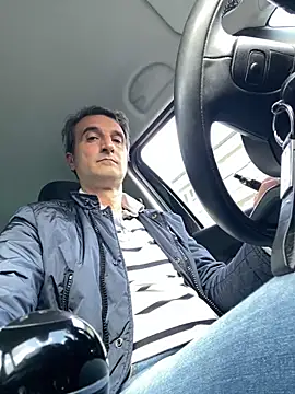 sasatimido webkamerás műsora