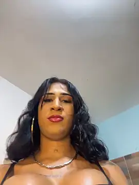 clarkexxx_ts – Kamerová šou