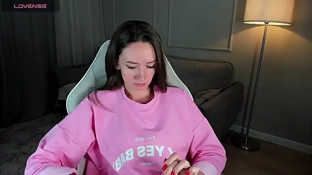 cutienaughtygirl 现场XXX聊天