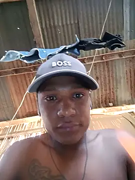 Davir2001: διαδικτυακό σόου στην κάμερα