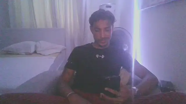 Coco_Cuban Show Webcam