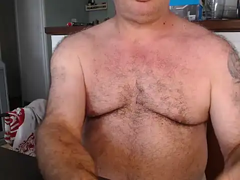 DadBearBi Show in webcam