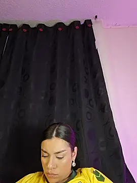 AmaiaSalvatore's Webcam Show