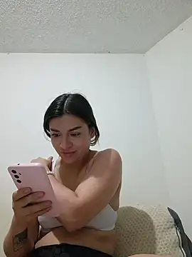 AmaiaSalvatore's Webcam Show
