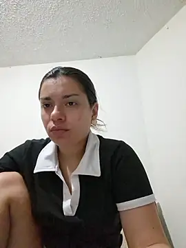 AmaiaSalvatore Show in webcam