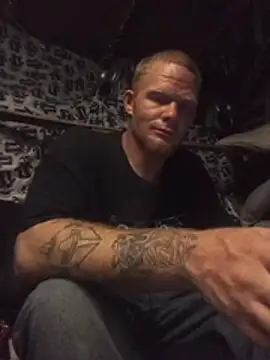 ed31devall webkamerás műsora