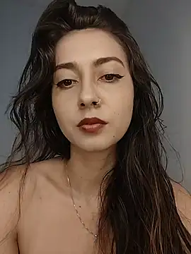 AmyLov342 即時 XXX 聊天