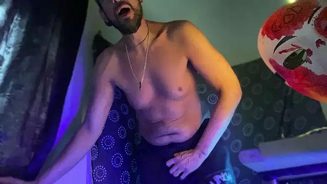 Guyst049 webkamerás műsora