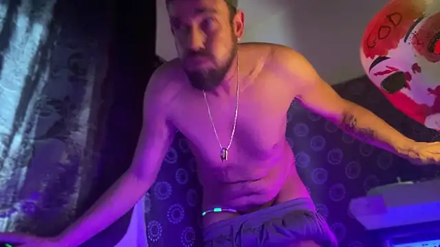 عرض كام Guyst049