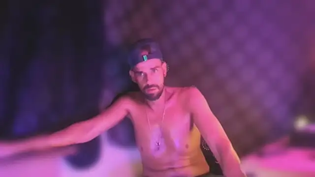 Guyst049 Webcam-Show