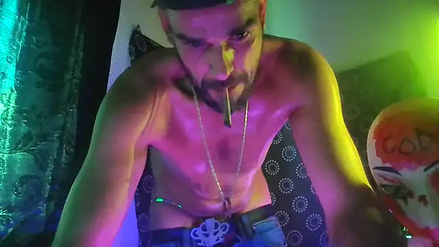 Guyst049 Webcam-Show