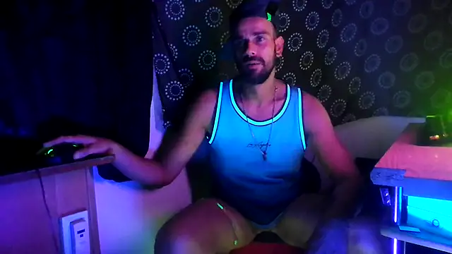 Guyst049 Webcam Show