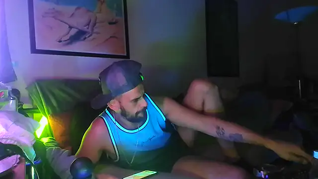 Guyst049 – webcam-show