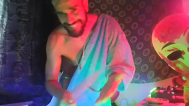 Guyst049's Webcam Show