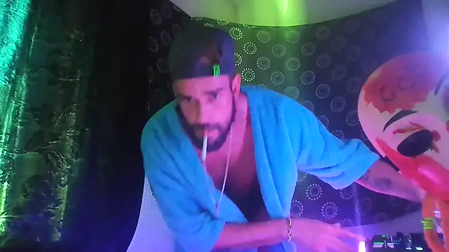 Guyst049's Webcam Show