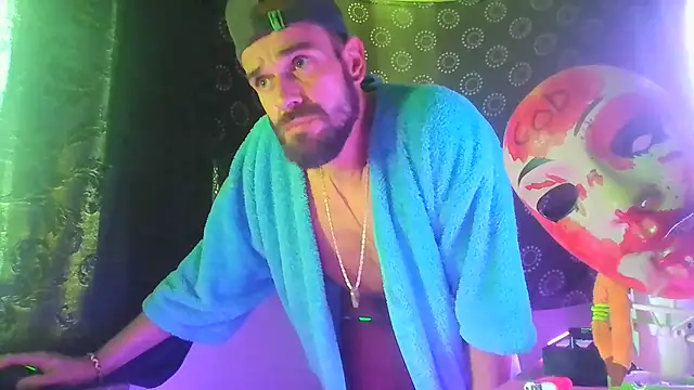 عرض كام Guyst049