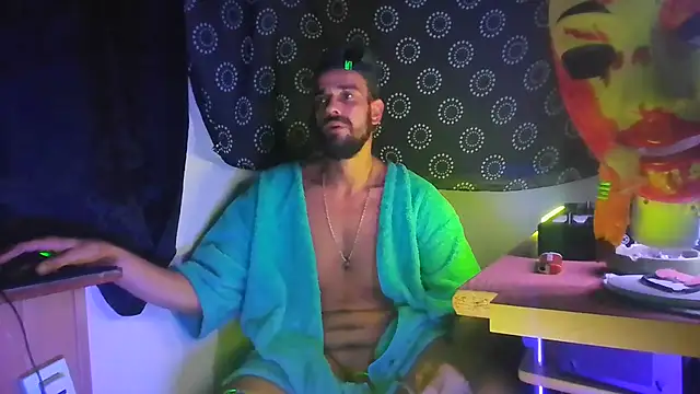 הופעת וובקאם של Guyst049
