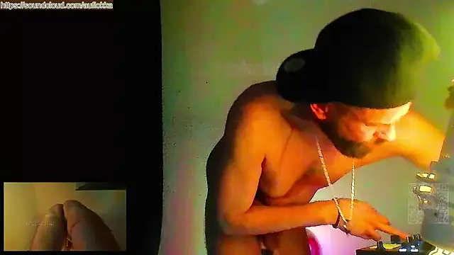 Guyst049's Webcam Show
