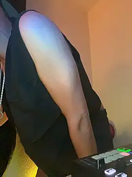 Guyst049 Webcam-Show