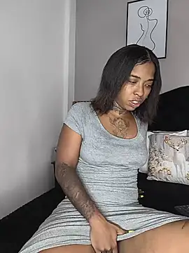 Pauline_Fox's Webcam Show