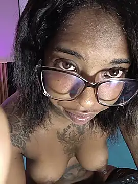 Pauline_Fox's Live XXX Chat