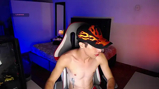 santiago_cutex 网络视讯表演