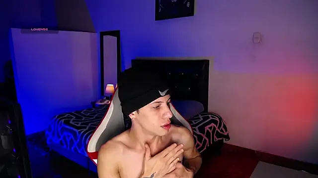 Вебкам-шоу santiago_cutex