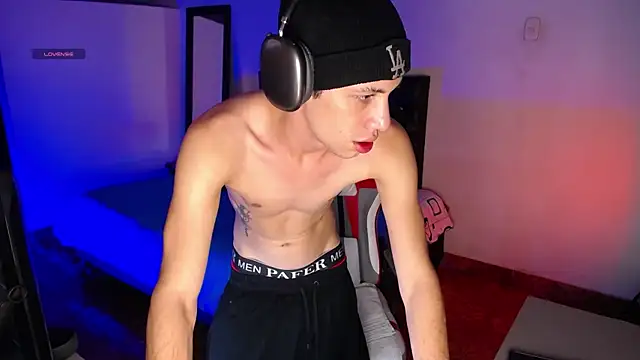 santiago_cutexn Webbikameraesitys