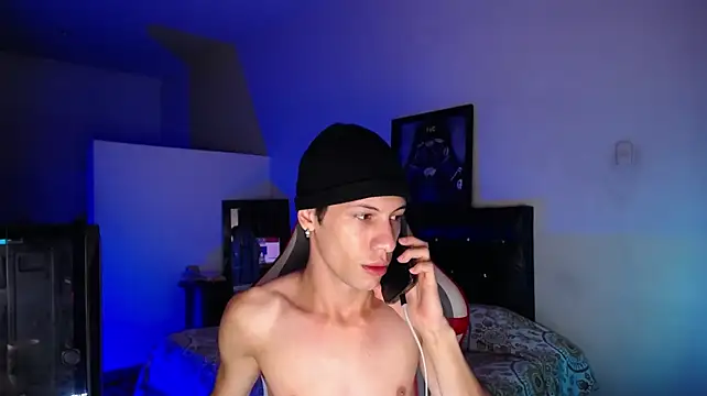 santiago_cutex's Webcam Show