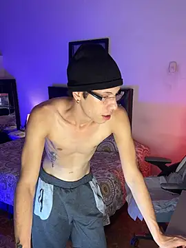 הופעת וובקאם של santiago_cutex