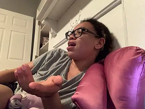 zahrabliss' Live XXX Chat