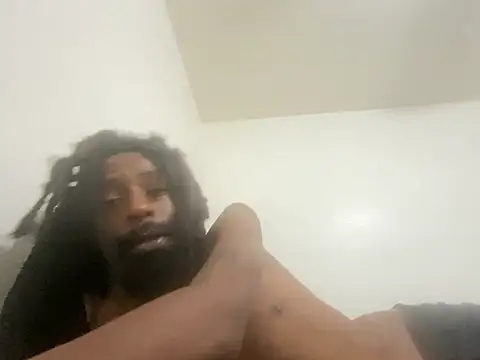 xinfivy Show in webcam