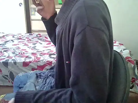 snackontime18 Show in webcam