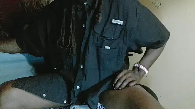 EYEzIAM's Live XXX Chat