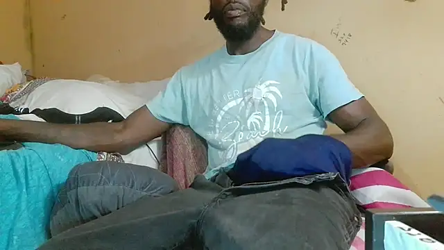 EYEzIAM Show in webcam