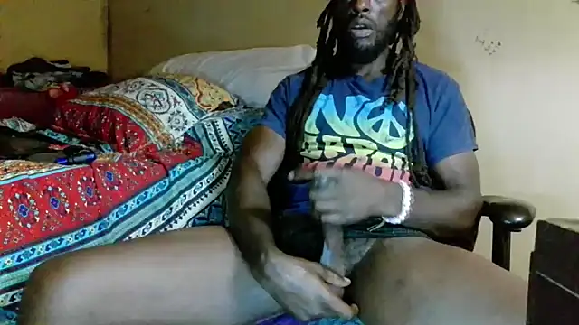 EYEzIAM's Webcam Show