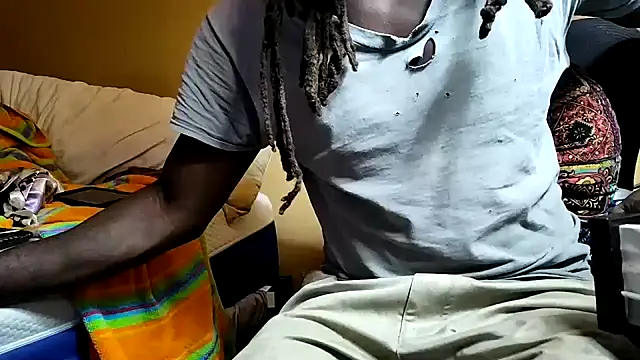 EYEzIAM's Webcam Show