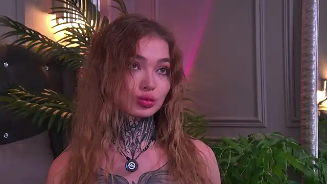 AriWild's Live XXX Chat