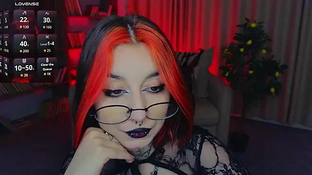 แชท XXX สดของ Mistress__Marcelline