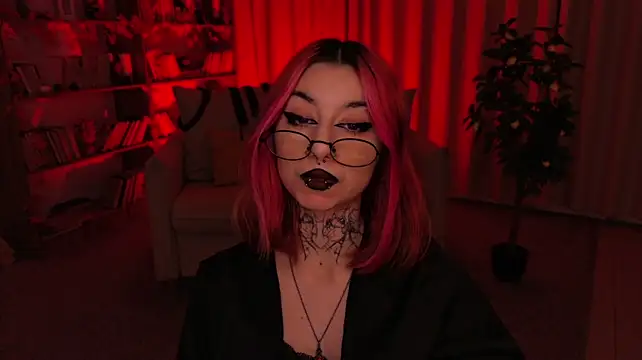 Mistress__Marcelline's Webcam Show