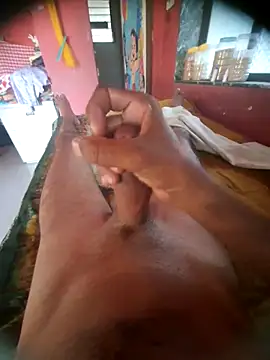 Pokazy przed kamerką – Desi_Horny_Boys