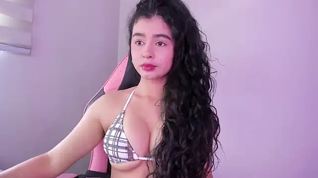 Arianna_Jannes Chat XXX live