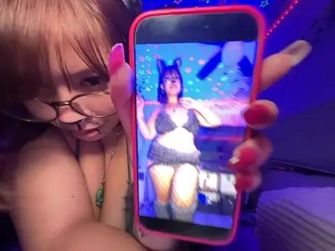 Show webcam de moan4mona