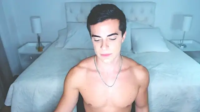 mr_hunterx's Webcam Show