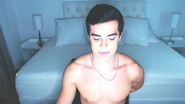 mr_hunterx's Webcam Show
