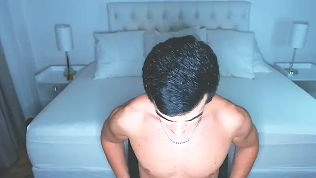 mr_hunterx's Webcam Show