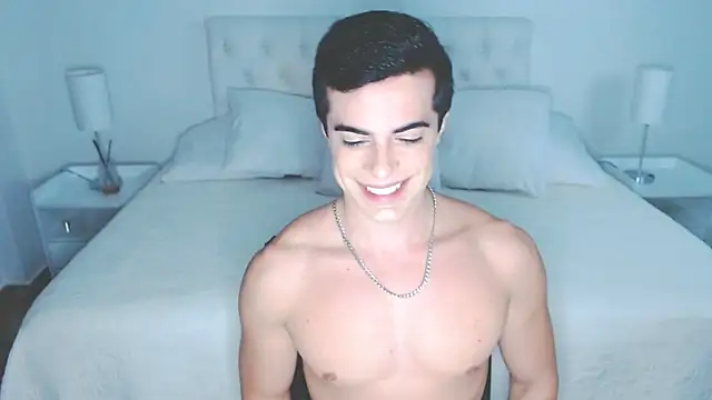 mr_hunterx's Webcam Show