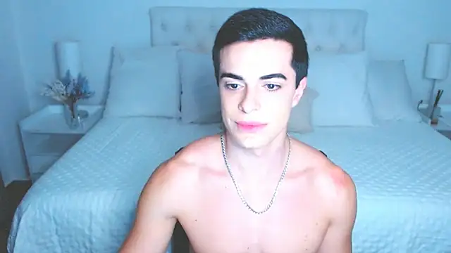 mr_hunterx's Webcam Show