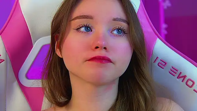KeiraAsti live XXX chat